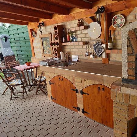 Hotel Jucus Vendégház Zalahaláp Esterno foto