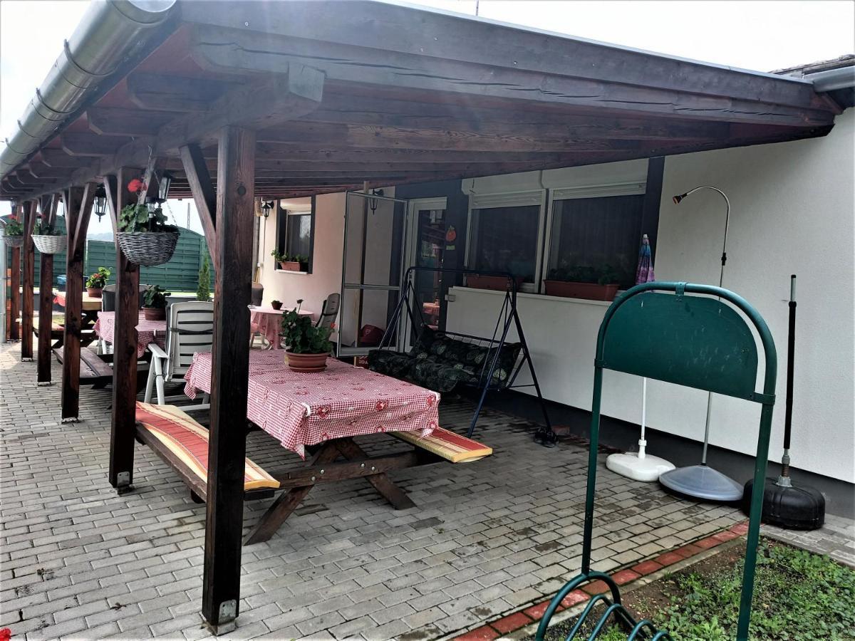 Hotel Jucus Vendégház Zalahaláp Esterno foto