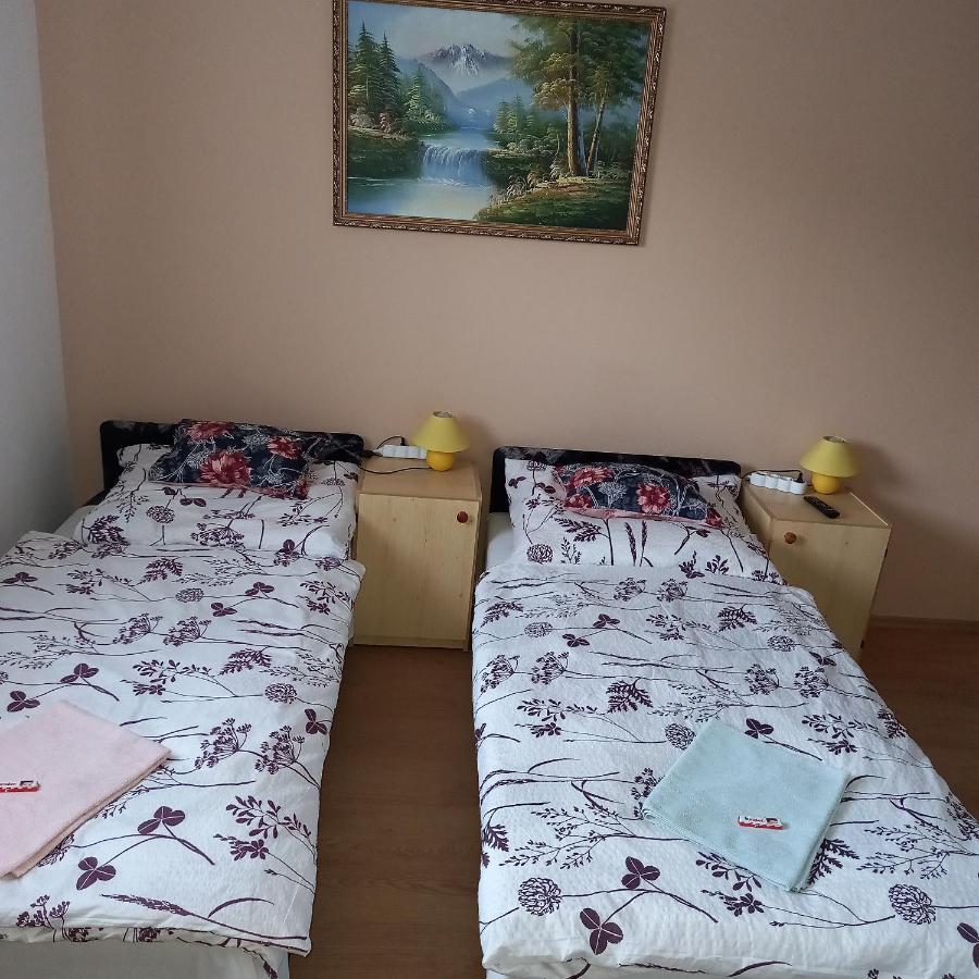 Hotel Jucus Vendégház Zalahaláp Esterno foto