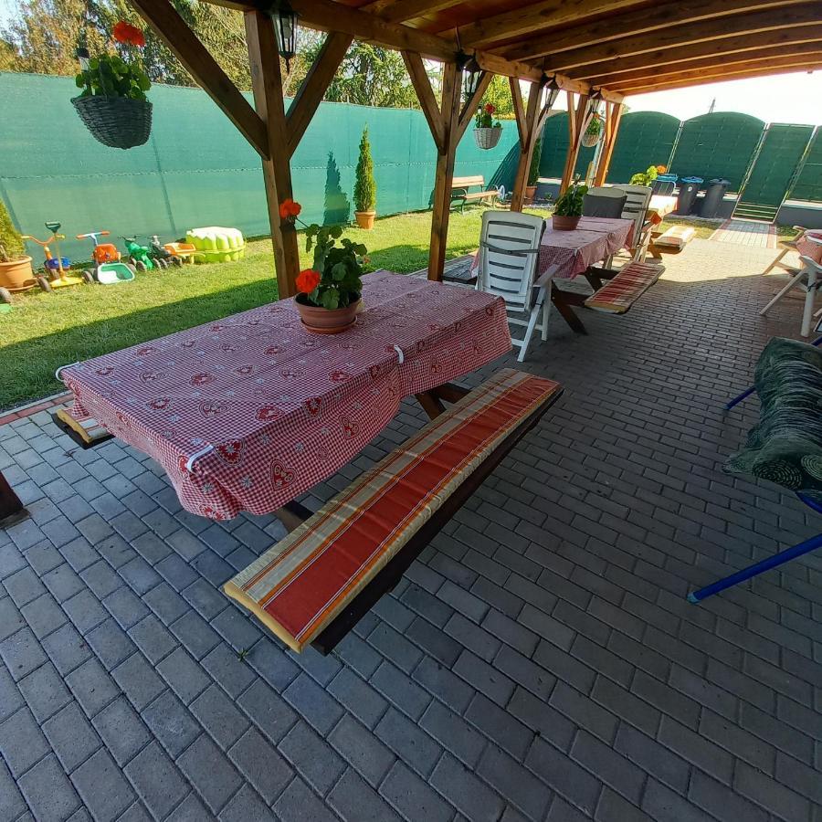Hotel Jucus Vendégház Zalahaláp Esterno foto