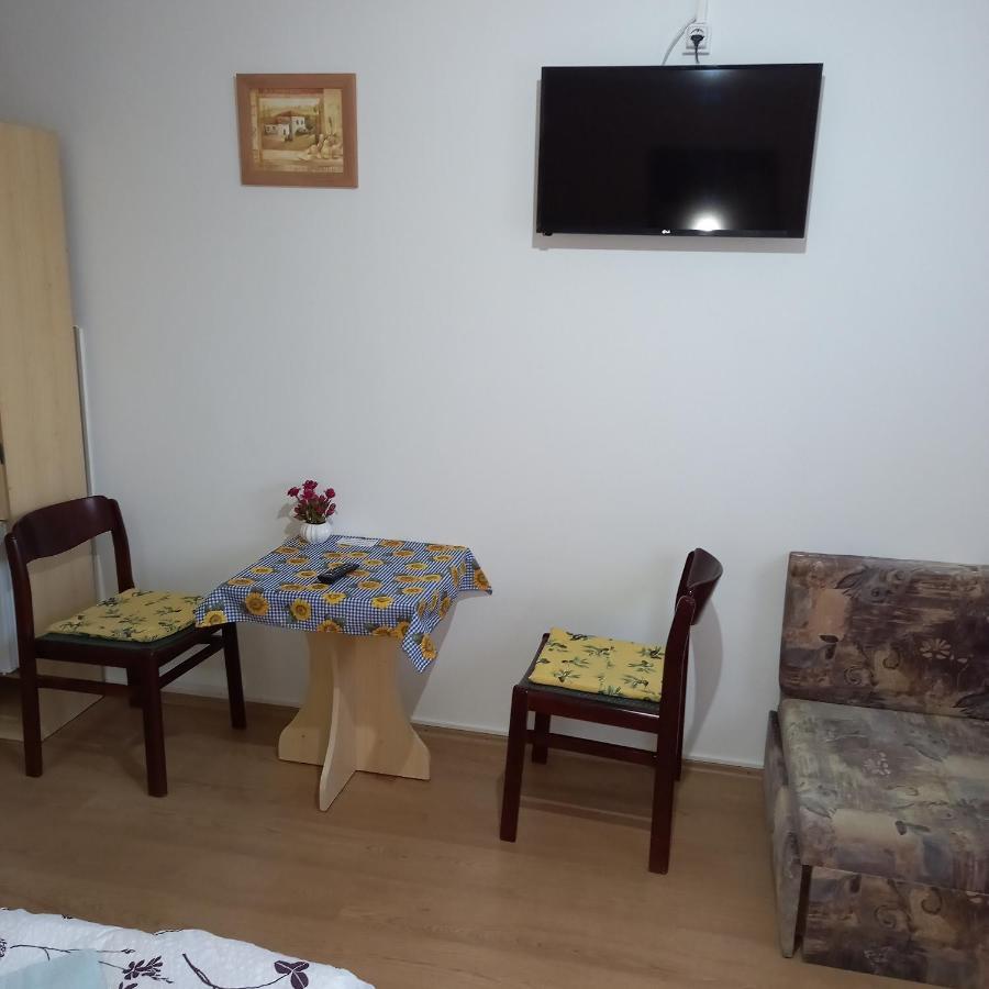 Hotel Jucus Vendégház Zalahaláp Esterno foto