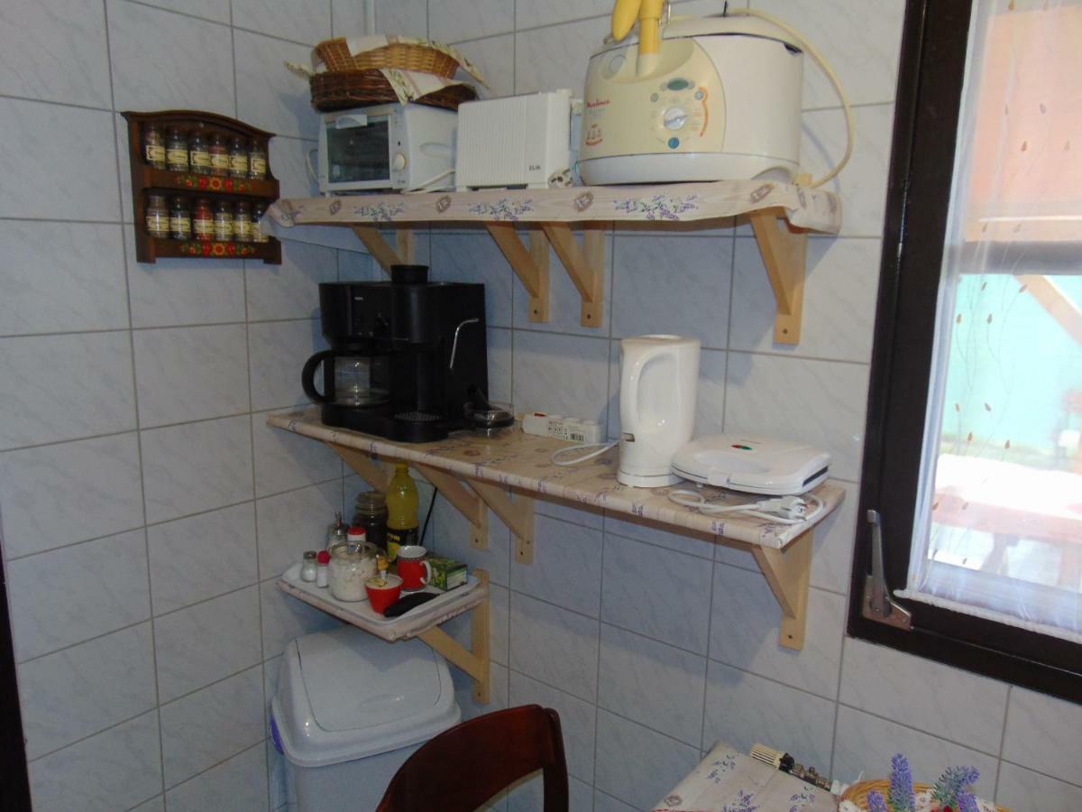 Hotel Jucus Vendégház Zalahaláp Esterno foto